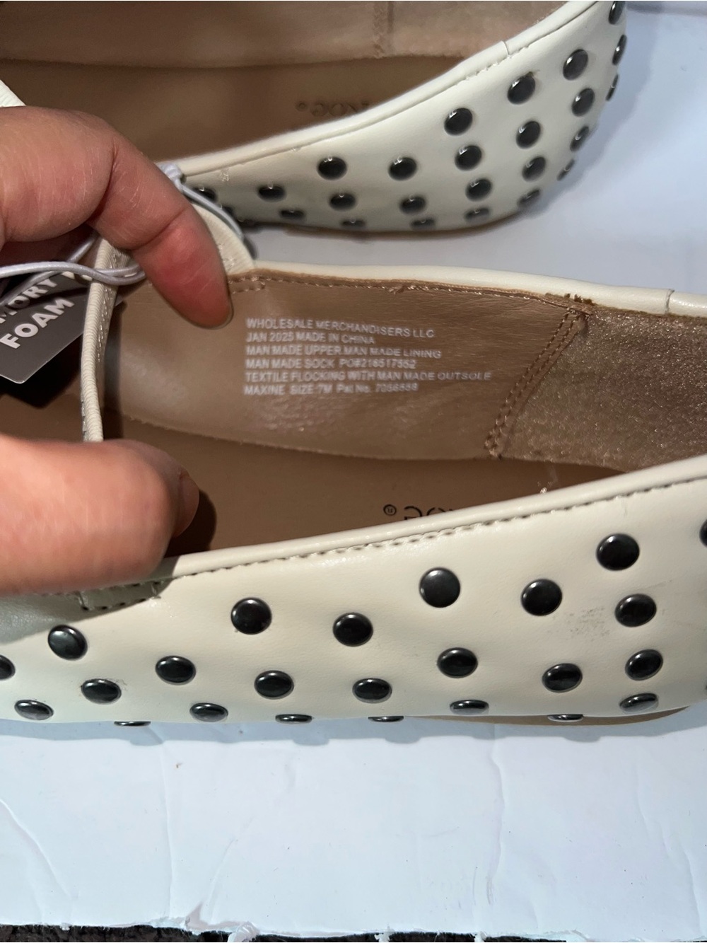 NWT Ophelia Roe Ivory Studded Mary Jane Ballet Flats Memory Foam Size 8 - Picture 5 of 6